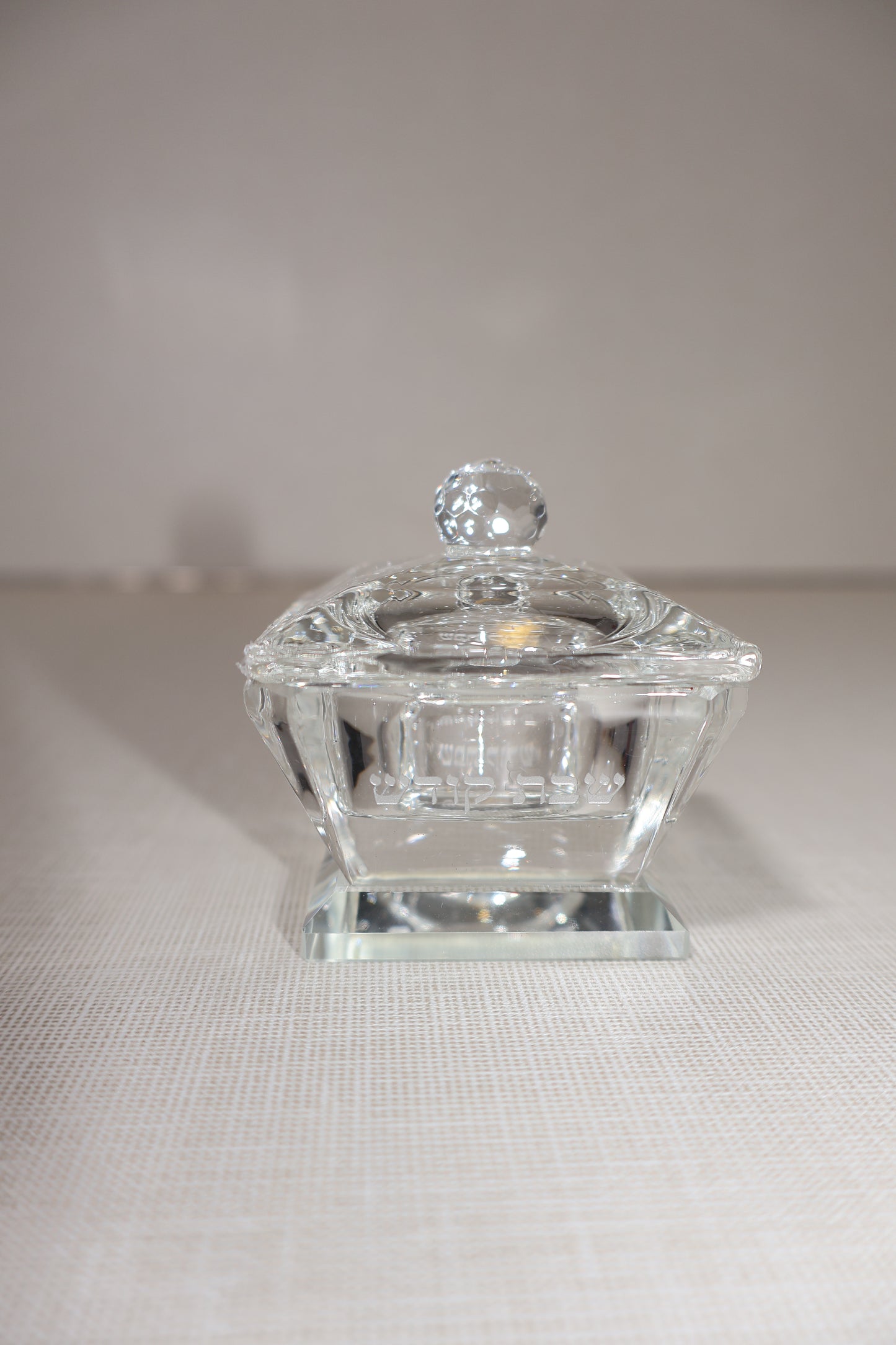 מלחיית קריסטל שקוף- דגם חלק וחריטת ״שבת קודש״